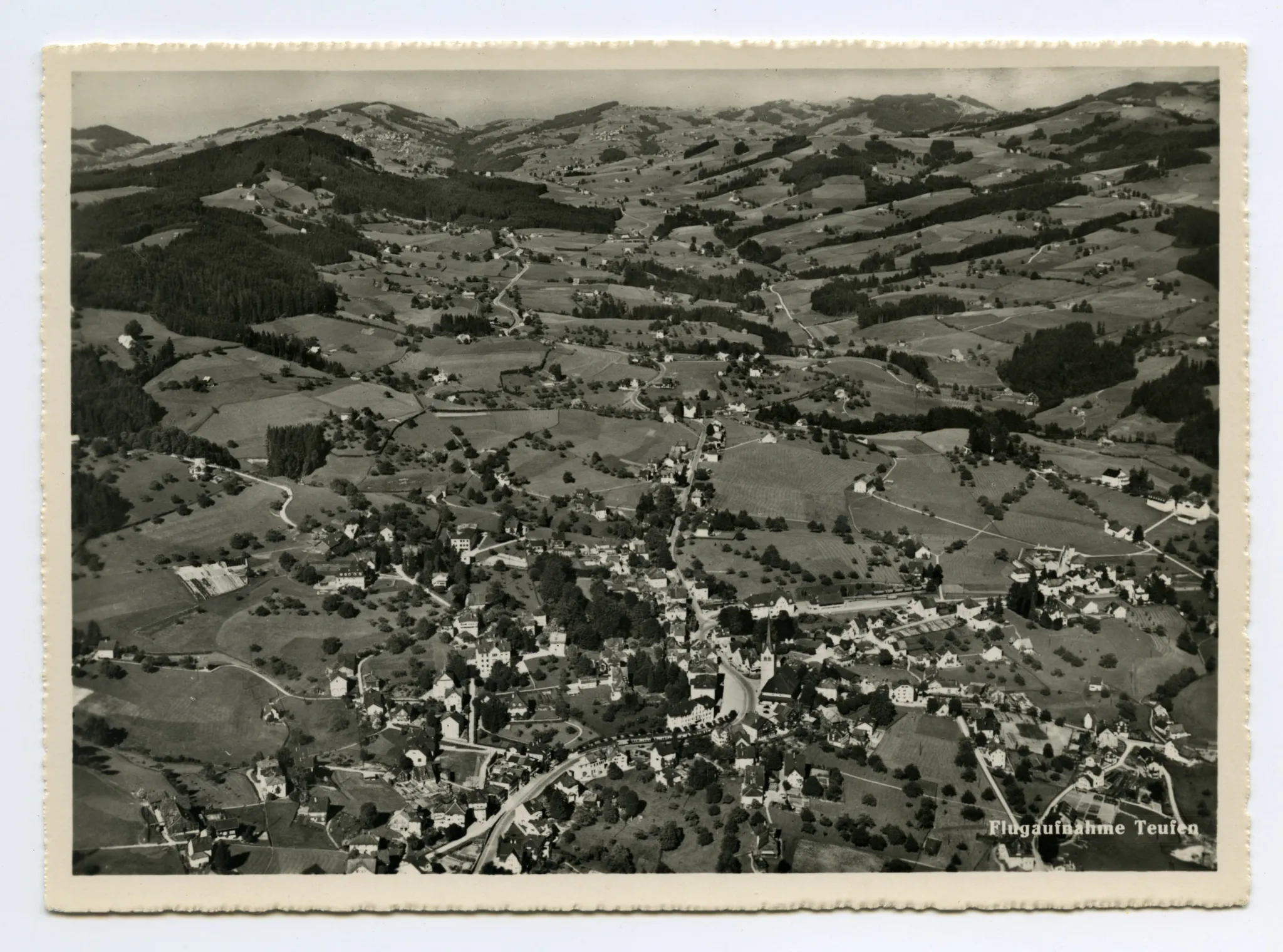 Dorfkern mit Bächli, Ebni, Lindenhügel, Lortanne, Blick Richtung Speicher/Gäbris (vgl. Hc.14-15)