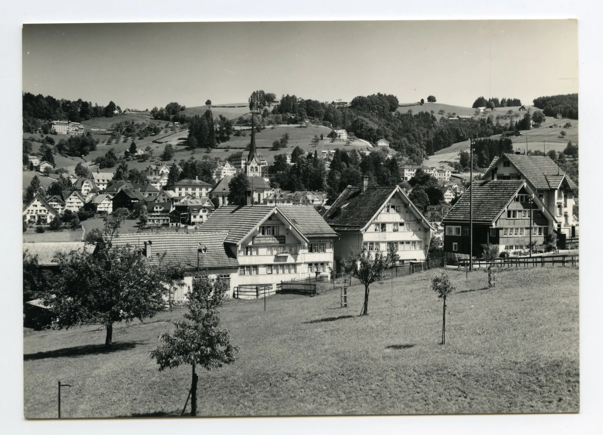 vorne Schönenbüel mit Speisewirtschaft Schönenbüel, mit Krankenhaus, Bad Sonder. Blick zu Schäflisegg, Hüslersegg