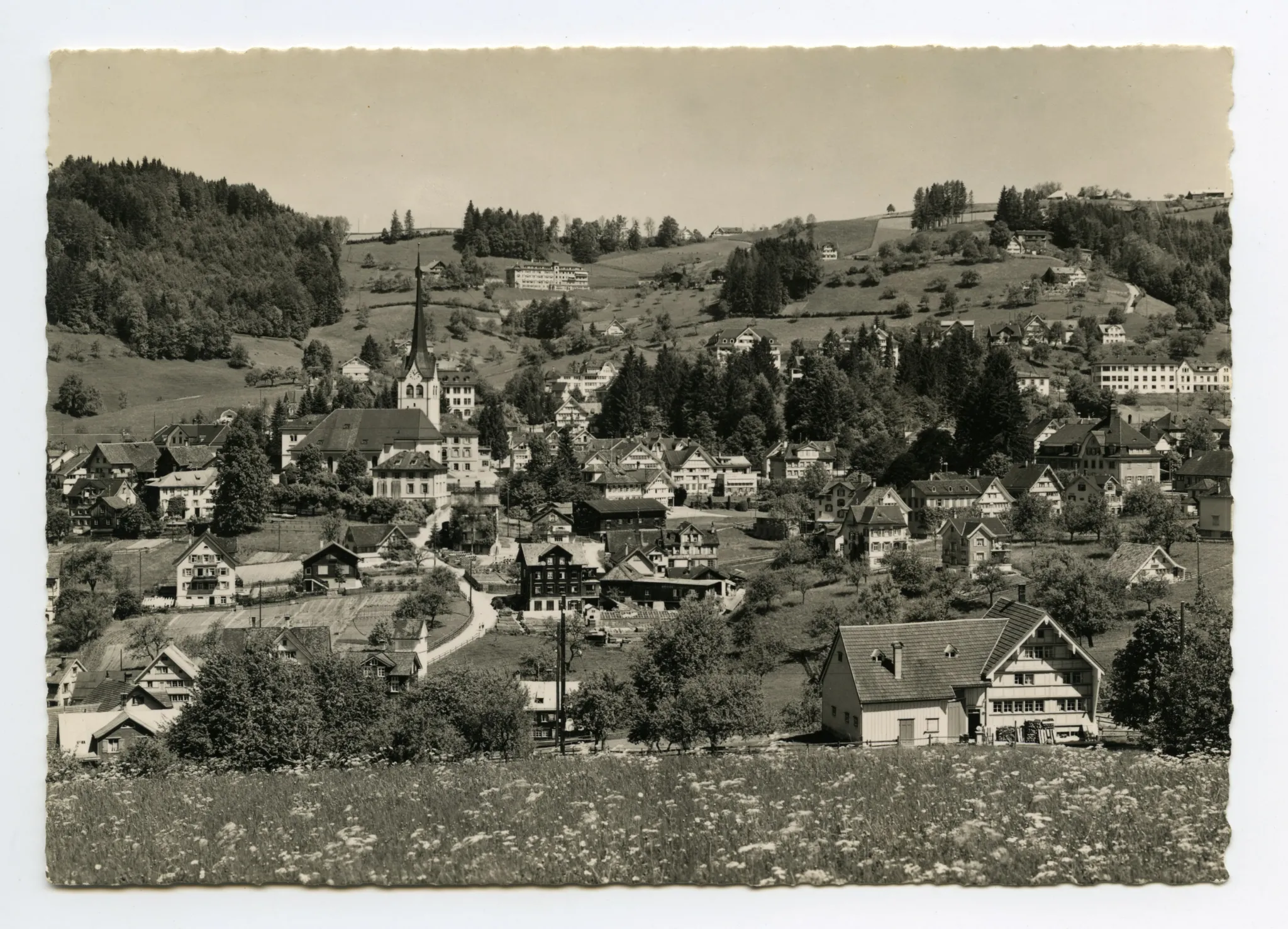 vom Schönenbüel, mit Bächli, Krankehaus/Bahnhof, Bad Sonder. Blick zu Schäflisegg/Hüslersegg (vgl. Hc.15-31)