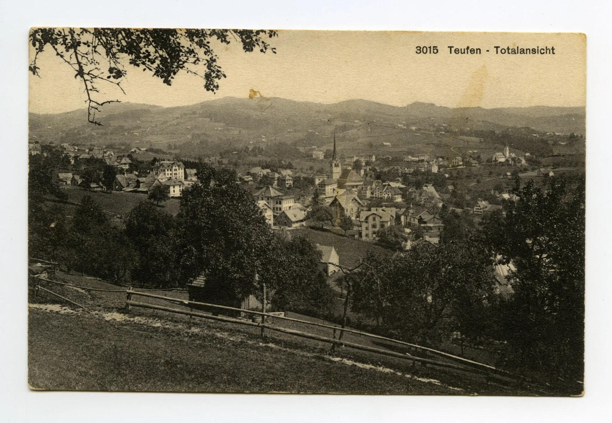 beide Dorfkirchen. Blick zum Gäbris