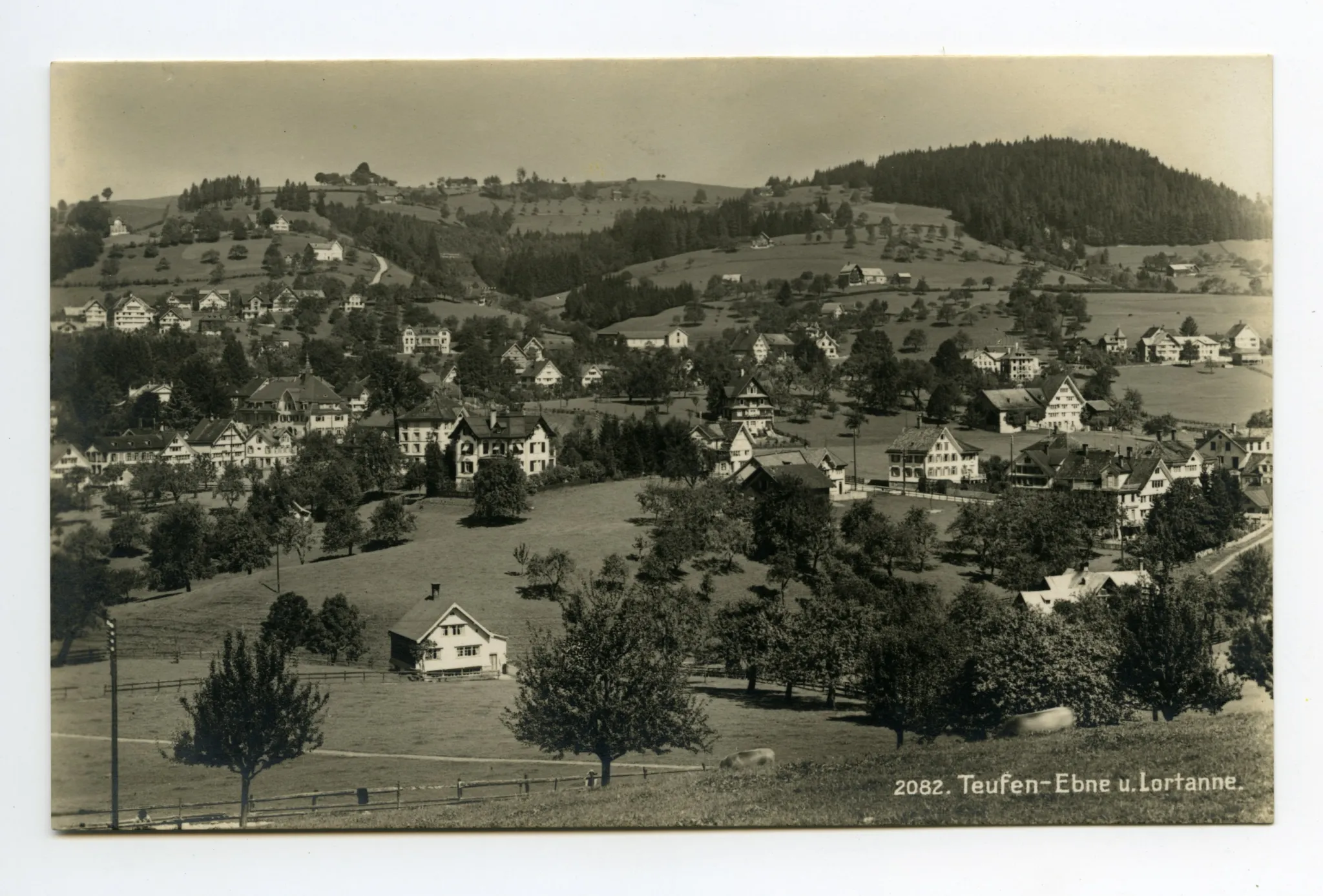 vom Schönenbüel aus gesehen, mit Bahnhof und Krankenhaus. Blick zur Hüslersegg (vgl. Hc.19-03)