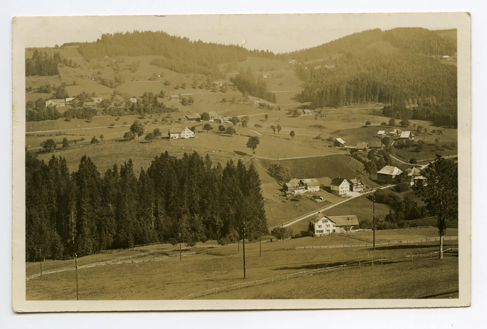 Wetti („Pfauen“), Hummelhalden, Tobel, Blick zu den Eggen
