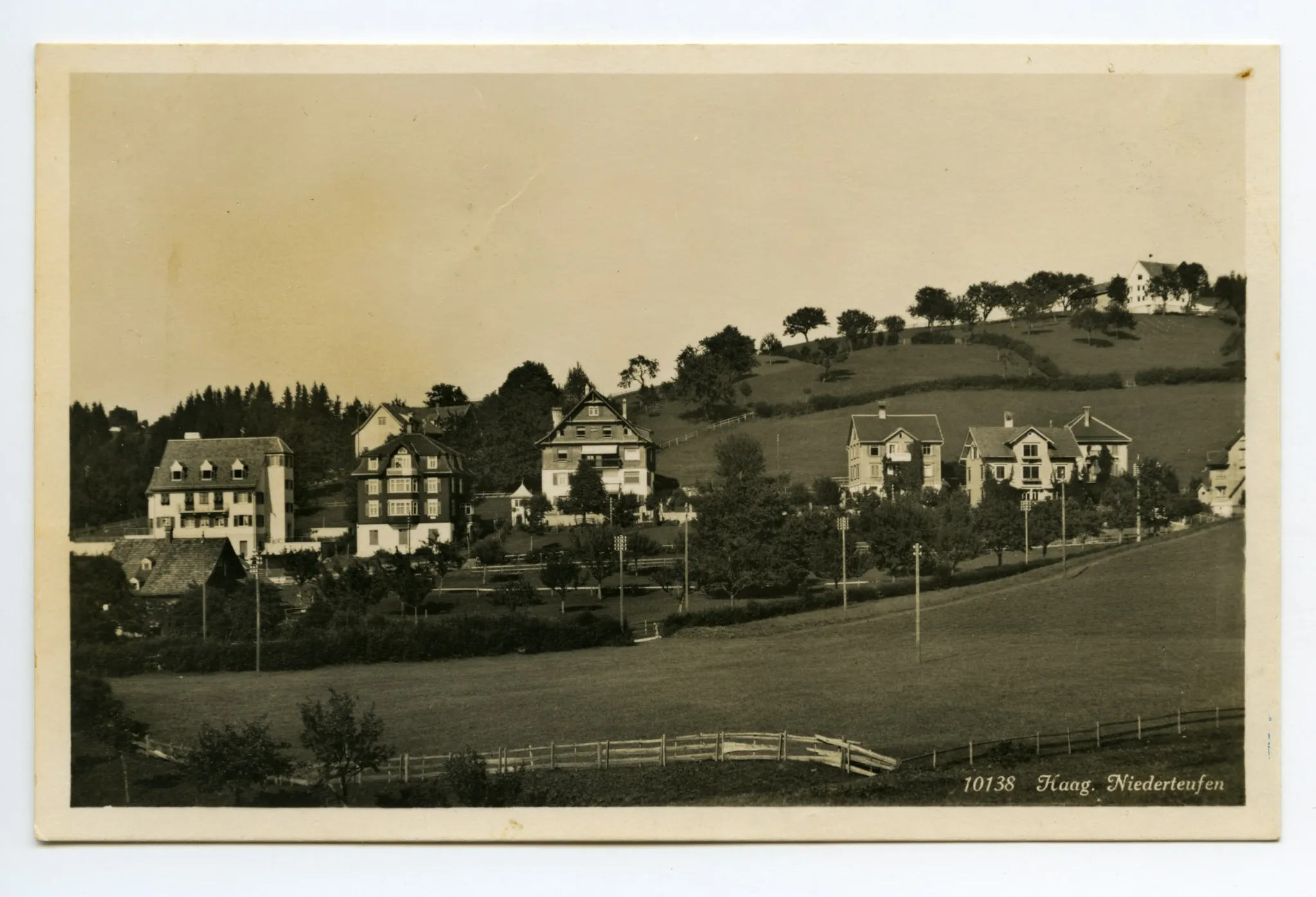 Blick nach Norden; Karte 1: ohne Passe-Partout ; Karte 2: mit Passe-Partout