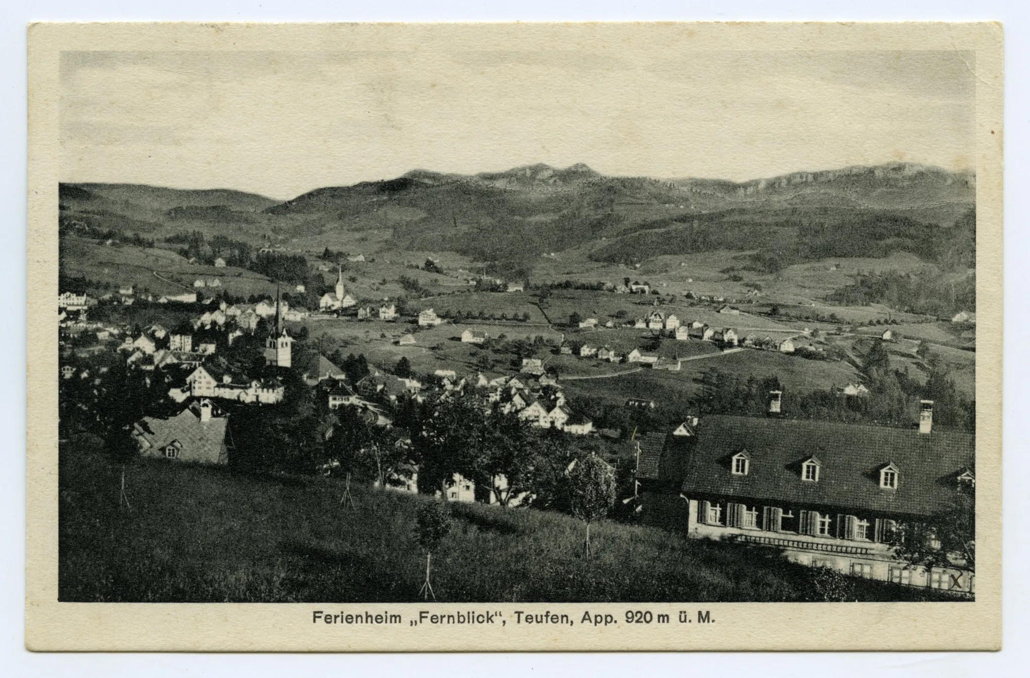 Rückansicht, Ansicht aus Norden mit Blick auf Teufen mit evang. Kirche und alter kath. Kirche (vgl. Ho.20-060, Stempel 1932)