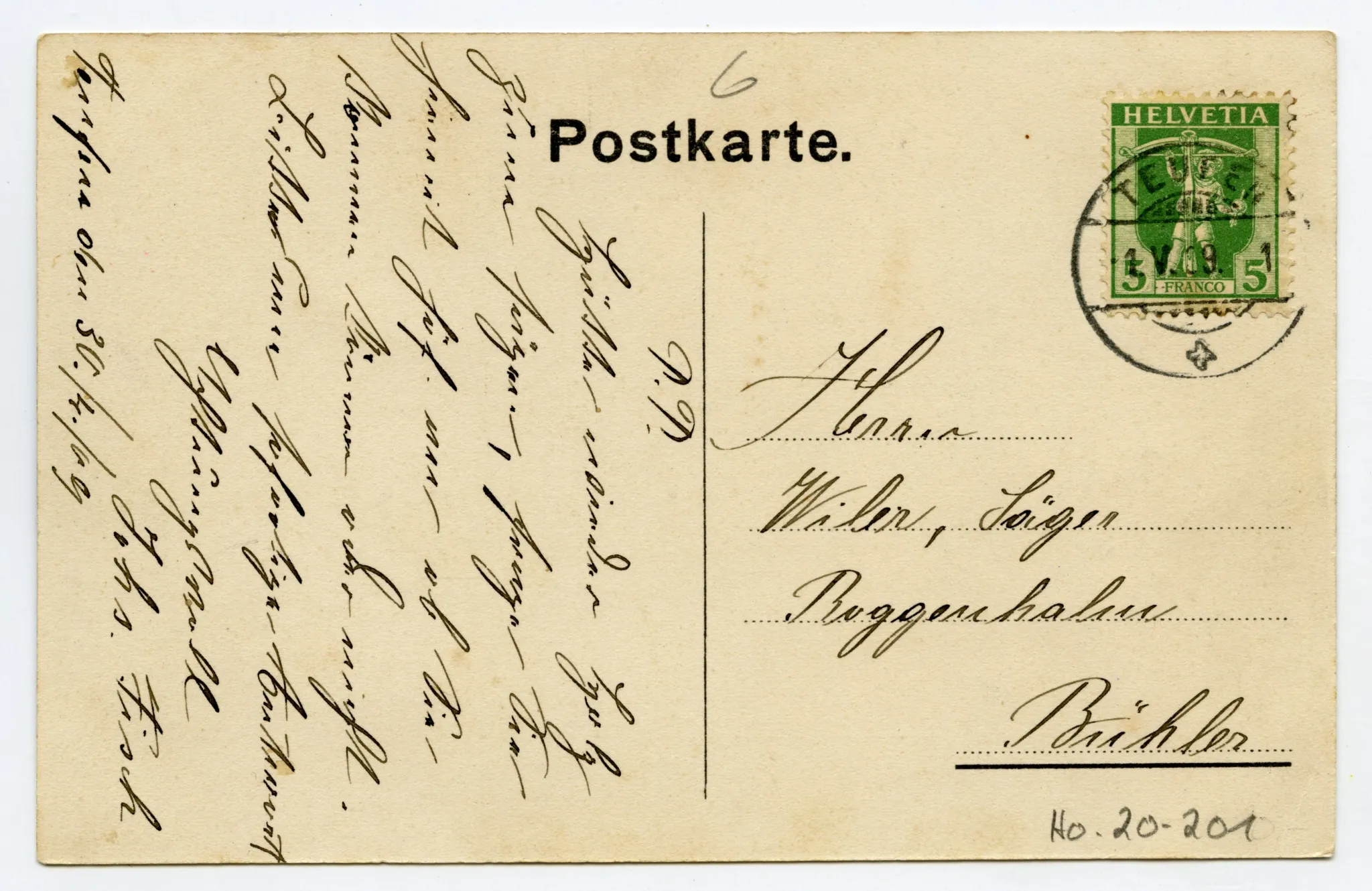 Ansicht aus Süden mit Bahngleis im Vordergrund, Personen und Pferdekutsche vor dem Haus
