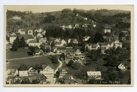 im Vordergrund Bächli, mit Bahnhof und Krankenhaus, Blick zu Bad Sonder und Schäflisegg