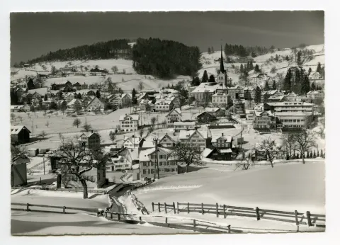 vom Schönenbüel, mit Bächli, Fernblick, Bad Sonder. Blick zu Frölichsegg und Schäflisegg
