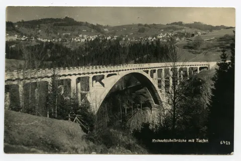 Ansicht der Brücke aus Süden mit Teufen im Hintergrund