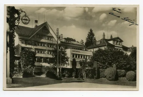 (eingegangen 2007), Rückansicht mit Anbau und Garten