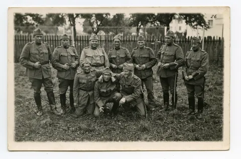 mit 10 Soldaten
